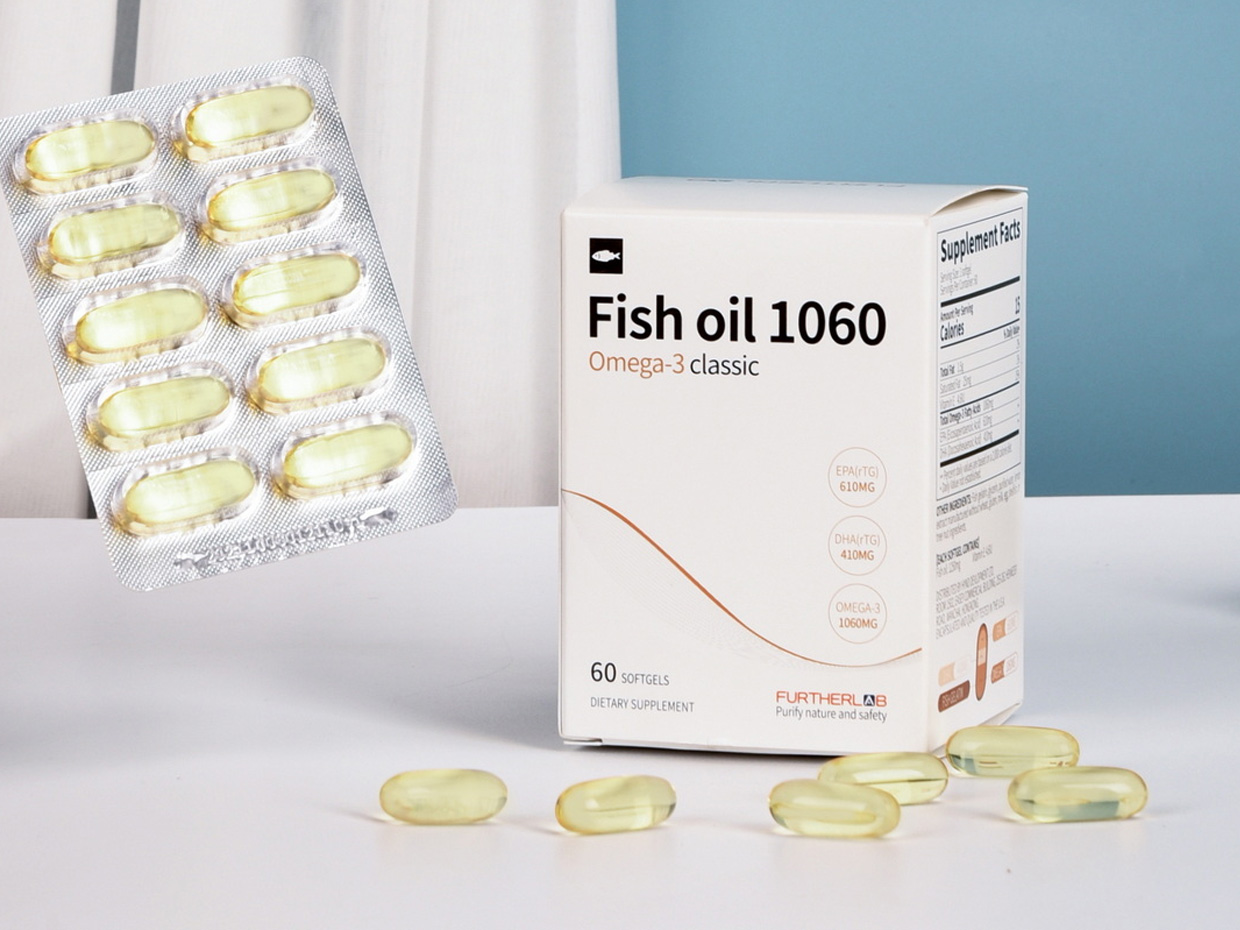 FURTHERLAB魚油保健品包裝設計之實物照片 FURTHERLAB魚油保健品包裝設計之實物照片